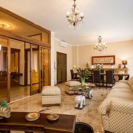 Ferrhouse Charm In Florence Two Lifts Luaran gambar