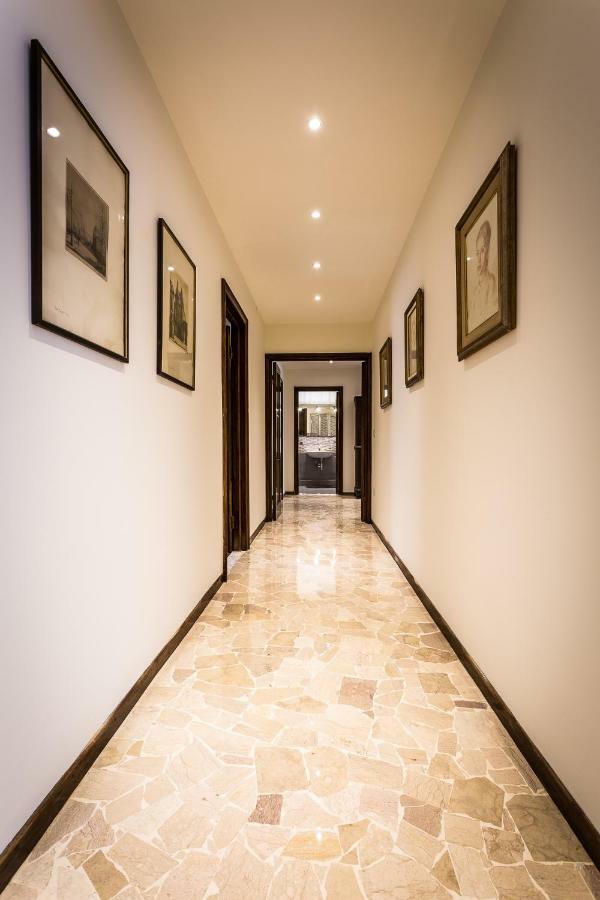 Ferrhouse Charm In Florence Two Lifts Luaran gambar