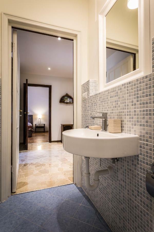 Ferrhouse Charm In Florence Two Lifts Luaran gambar